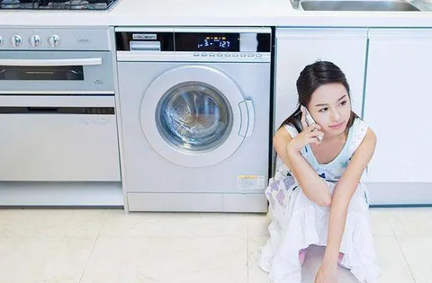 洗衣机可以放在厨房里面吗？洗衣机怎么拆开洗里面？