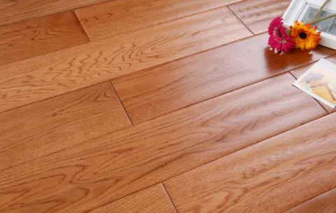 木地板是几层好？露台防腐木地板和地漏是怎么衔接的？