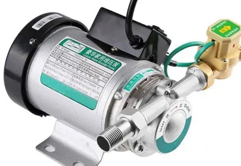 增压泵漏水怎么维修？燃气热水器用增压泵管用吗？